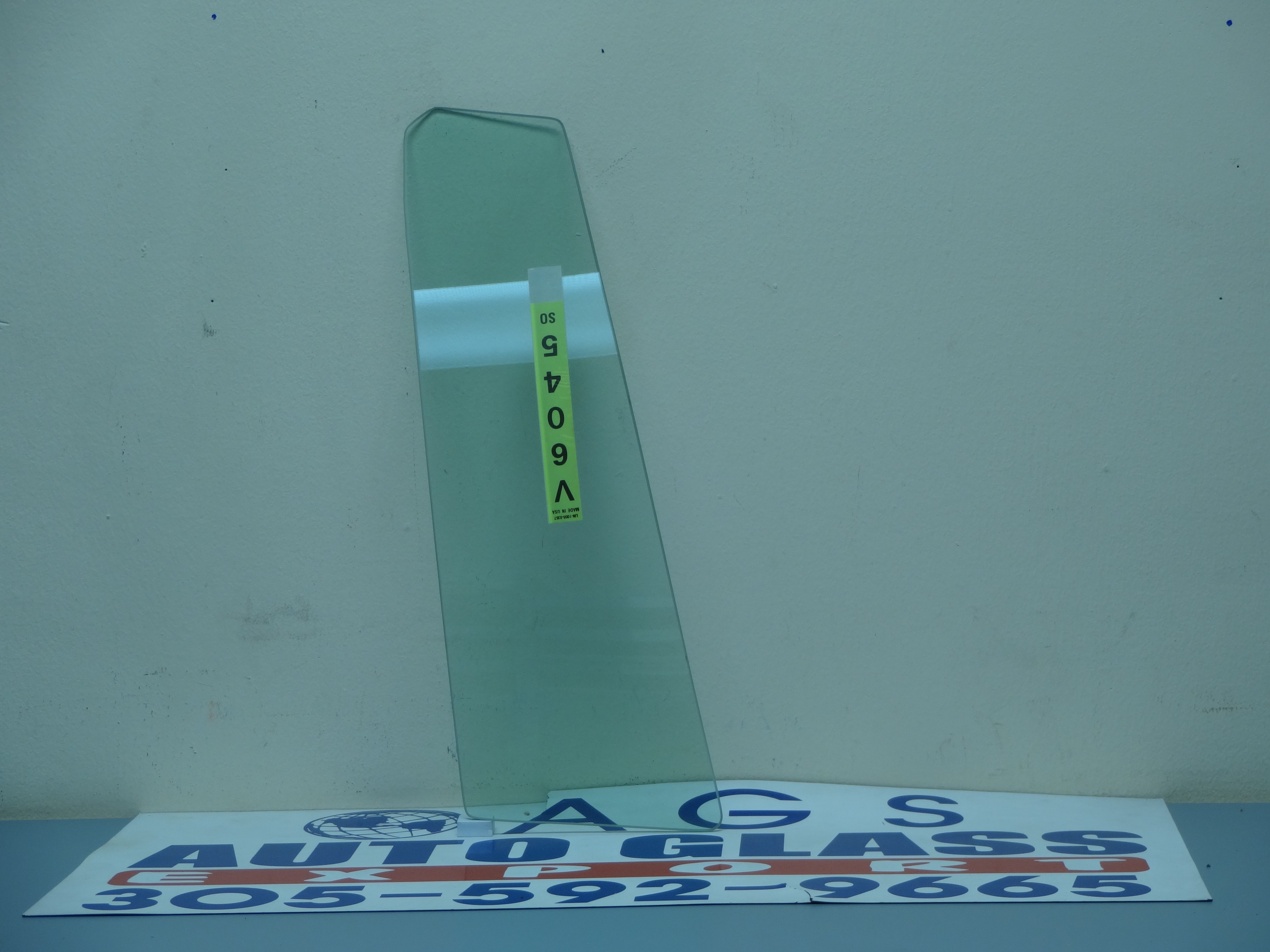 1980-1989 LINCOLN TOWN CAR REAR VENT LEFT GLASS 
